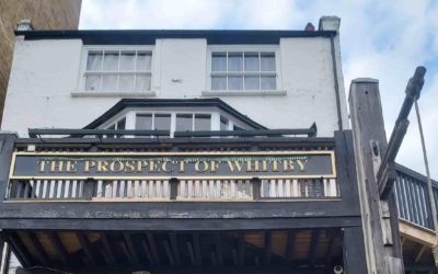 Walking Tour of Historic Pubs on the River Thames